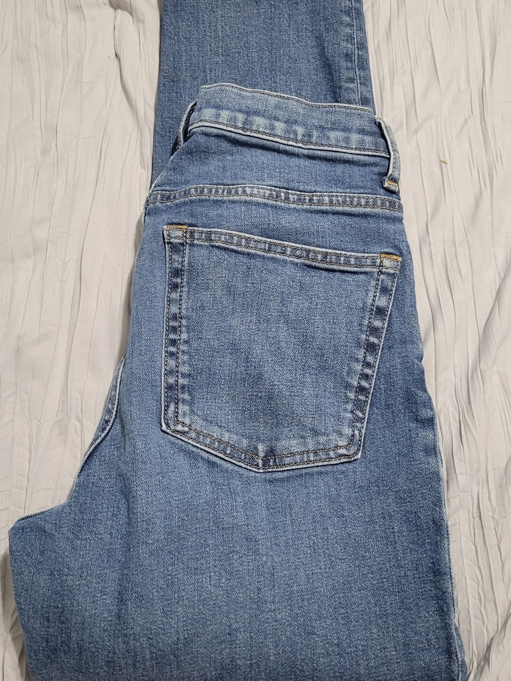 Everlane Light Blue Cropped Ankle Jeans - Picture 4 of 4
